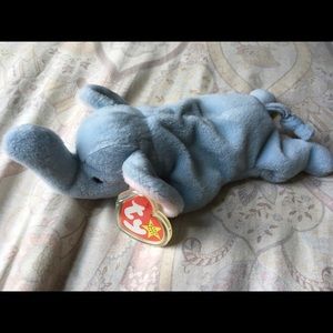 Ty beanie baby peanut retired
